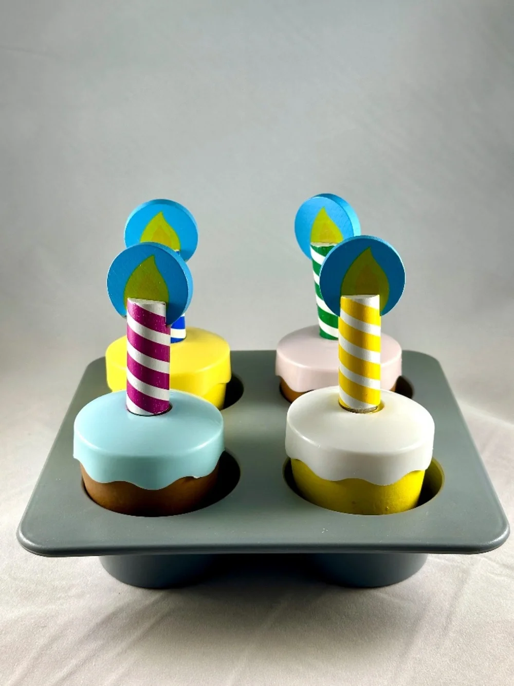 Melissa & Doug Bake & Decorate Wooden Cupcake Set with Oven Mitt
